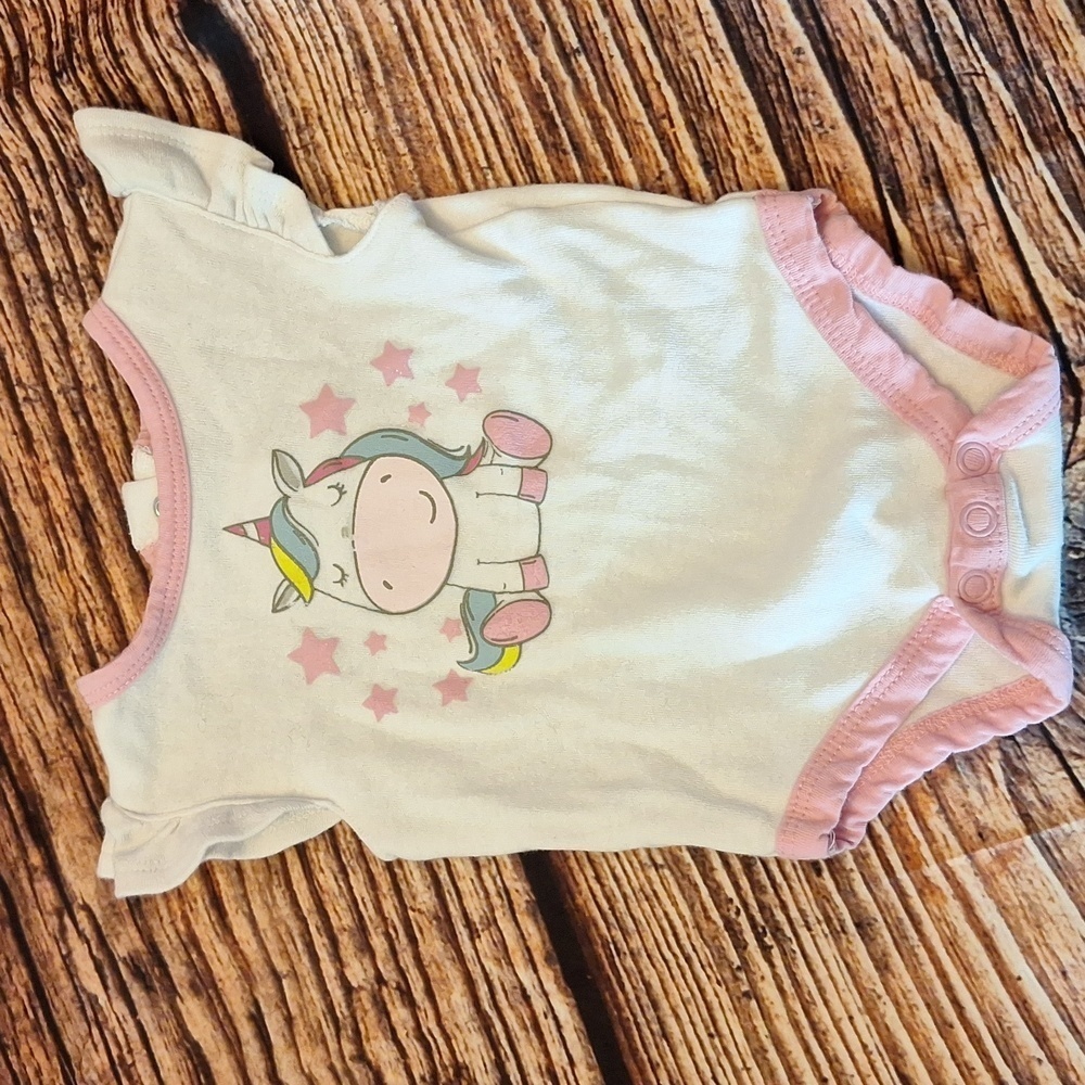 GIRLS 0-3 MONTH UNICORN ONSIE